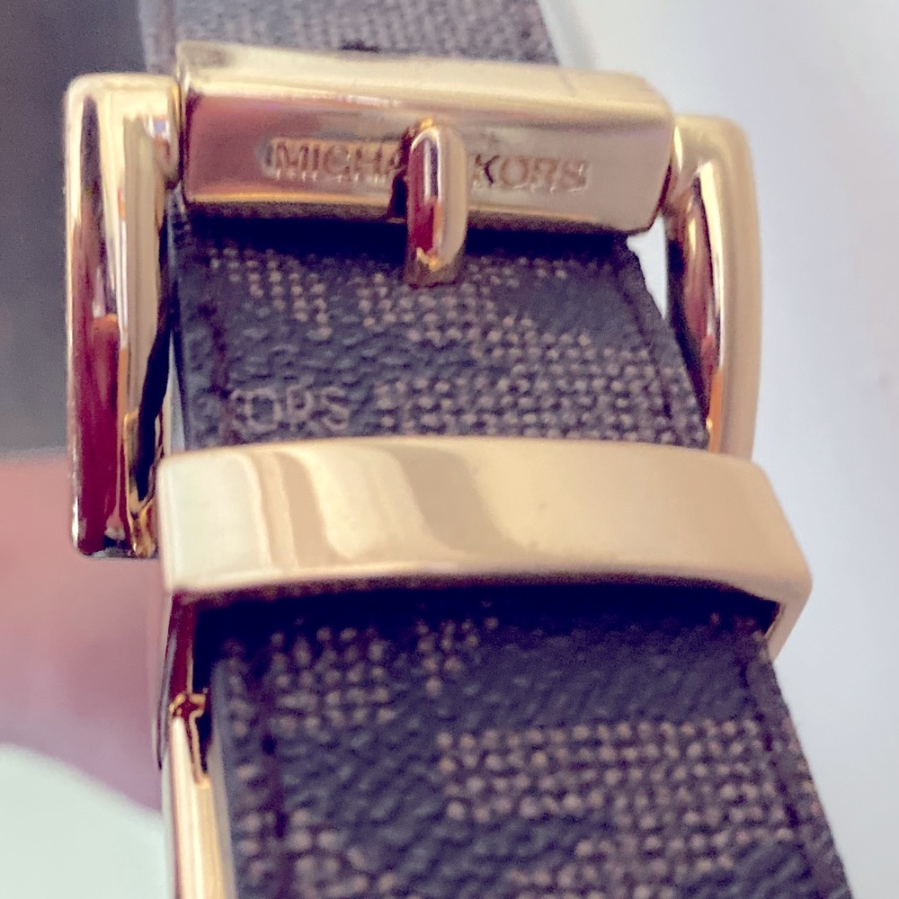 Michael KORS size xl reversible belt